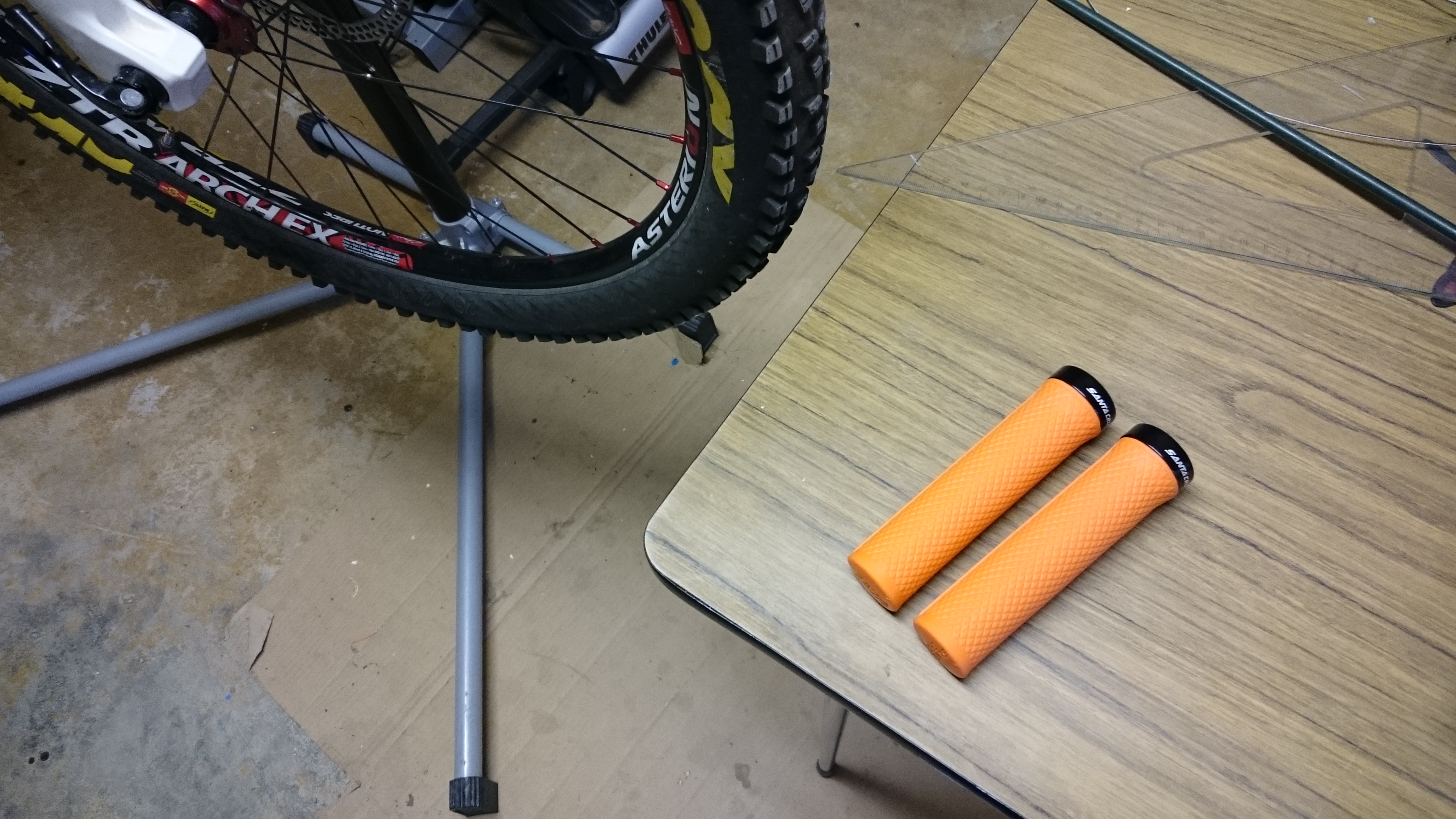 Santa Cruz Palmdale grips