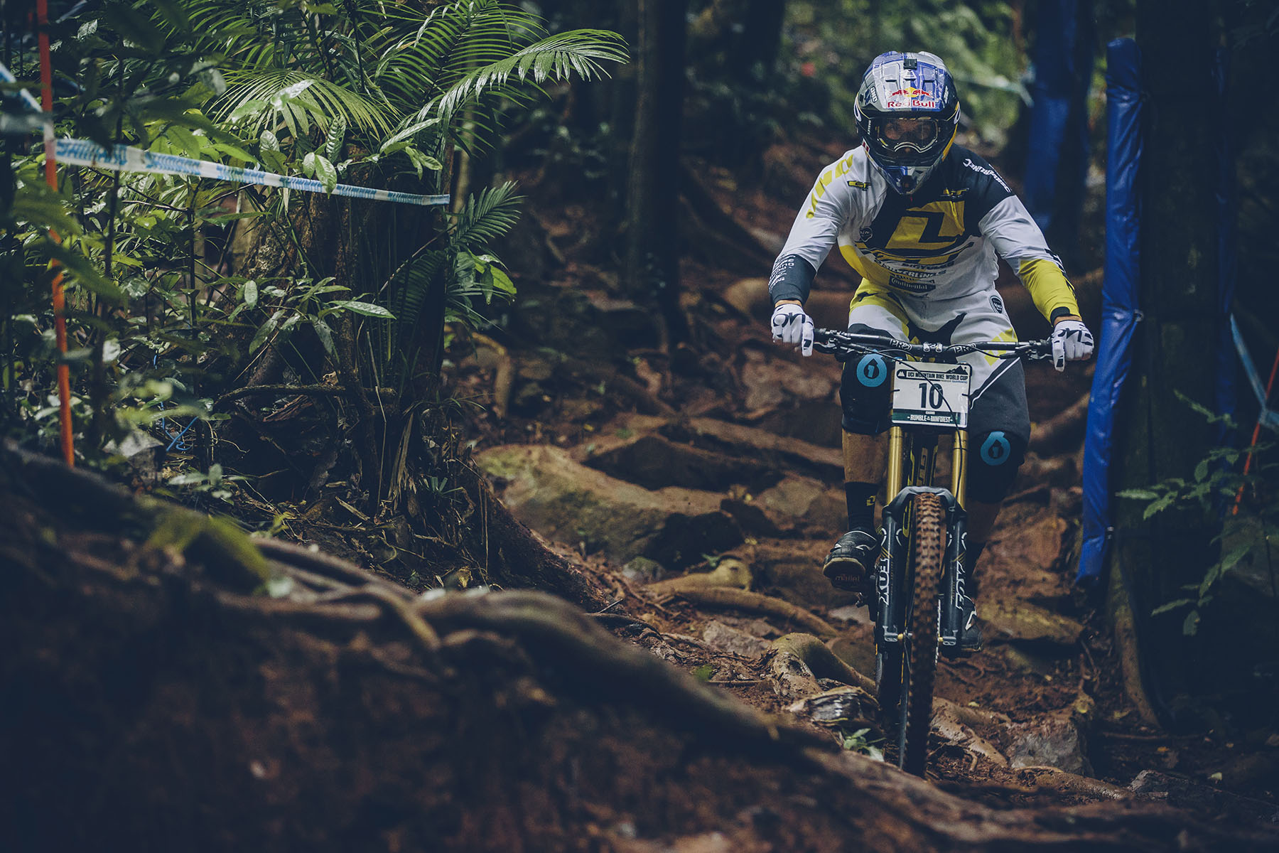 Gee Atherton in the top rocks prior to the downpour nice and cle