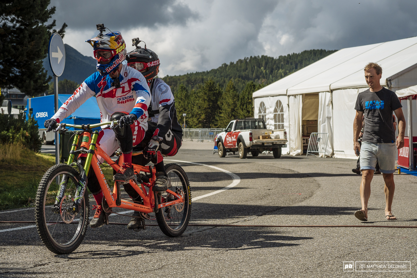 Loic Bruni et Claudio Caluori tandem Vallnord course preview