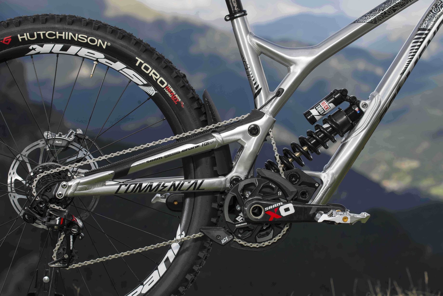 Commençal Supreme DH v4