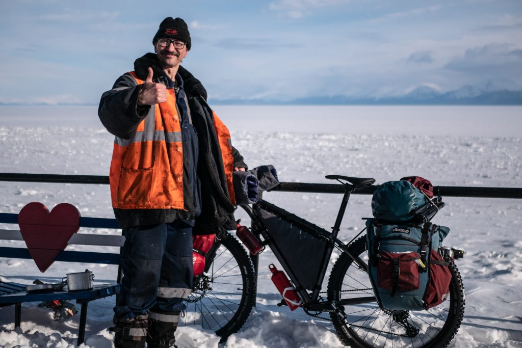 Gaëlle Bojko bikepacking Lac Baïkal